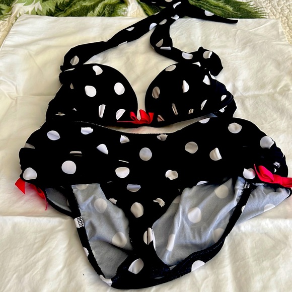 Two piece - Picture 1 of 1